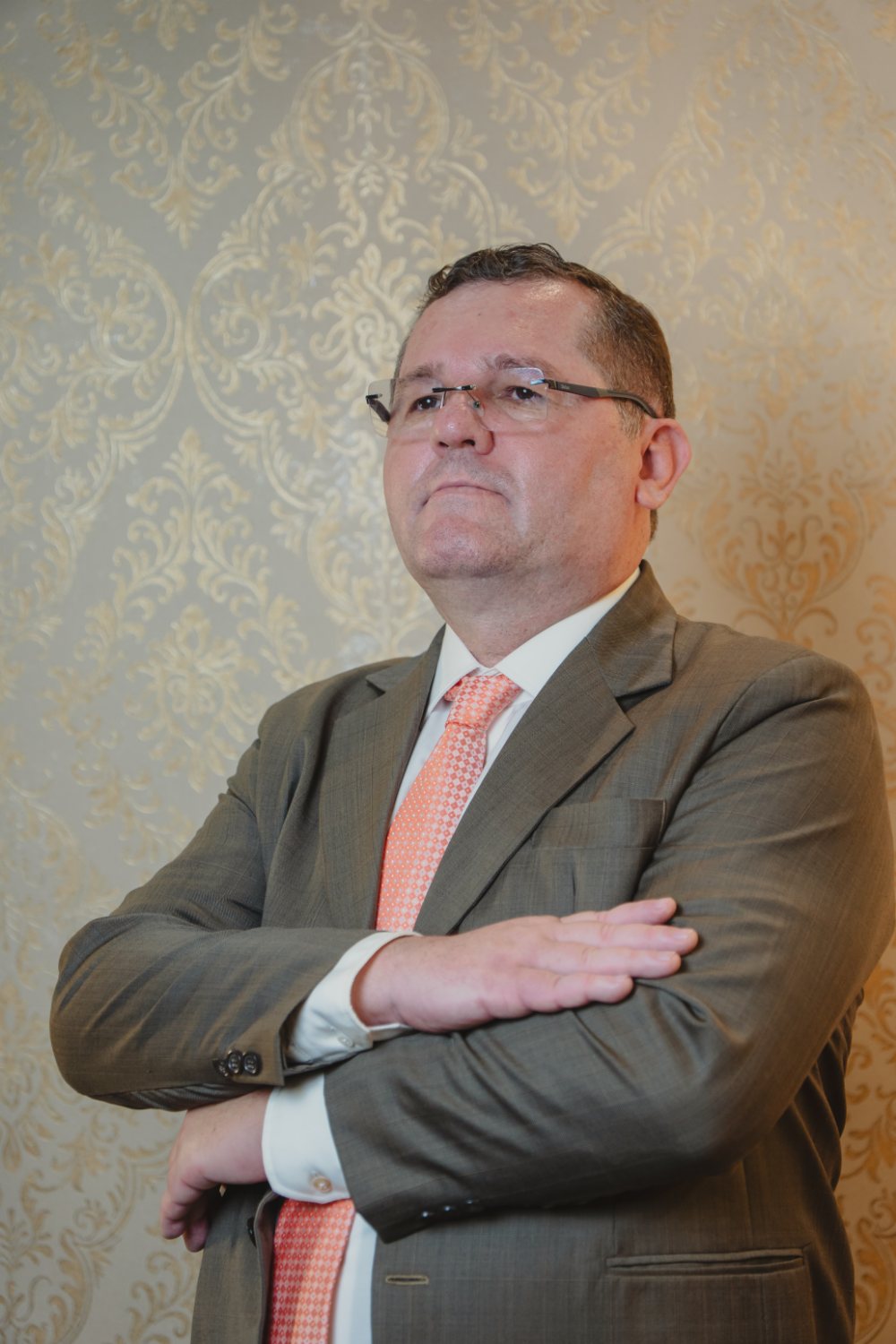 Dr. Márcio Morisson