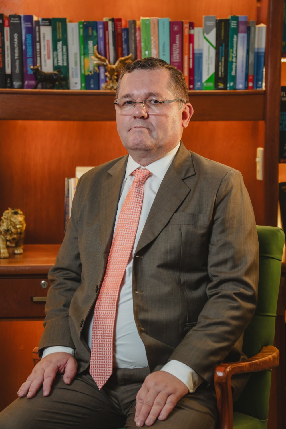 Dr. Márcio Morisson